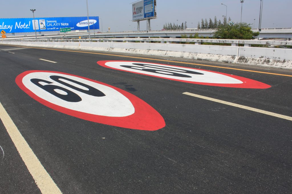 ส่วนผสมสีจราจรกันลื่น, Cold plastic, วัสดุเคลือบผิวเพื่อป้องกันการลื่นไถล, สีจราจร,ตีเส้นถนน, ตีเส้น , สีตีเส้นจราจร, สีตีเส้น, สีตีเส้นถนน, สีตีเส้น, สีพลาสติก, สีเส้นจราจร, สีพื้นถนน, ตีเส้นจราจร, สีเส้นถนน, สีสะท้อนแสง,สี มอก. 2611 - 2556 , สีสะท้อนแสง, ตีเส้นถนน